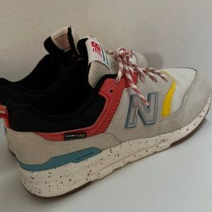 Stylish New Balance Shoes!